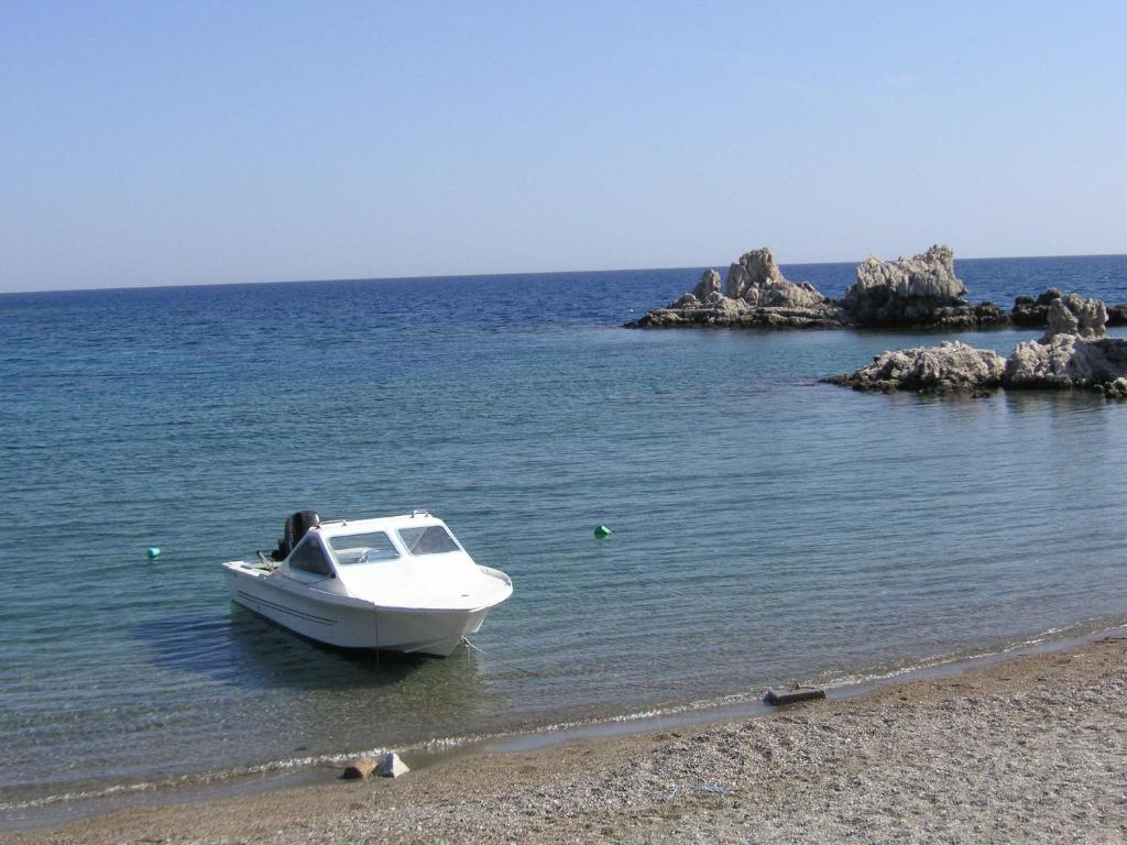 Maria Studios And Apartments CCharaki Kamer foto